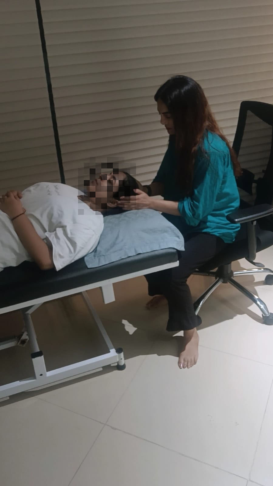 A serene therapy environment — light, calm, held